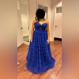 Women formal dress worn 1 time in perfect condition Royal blue size 12.